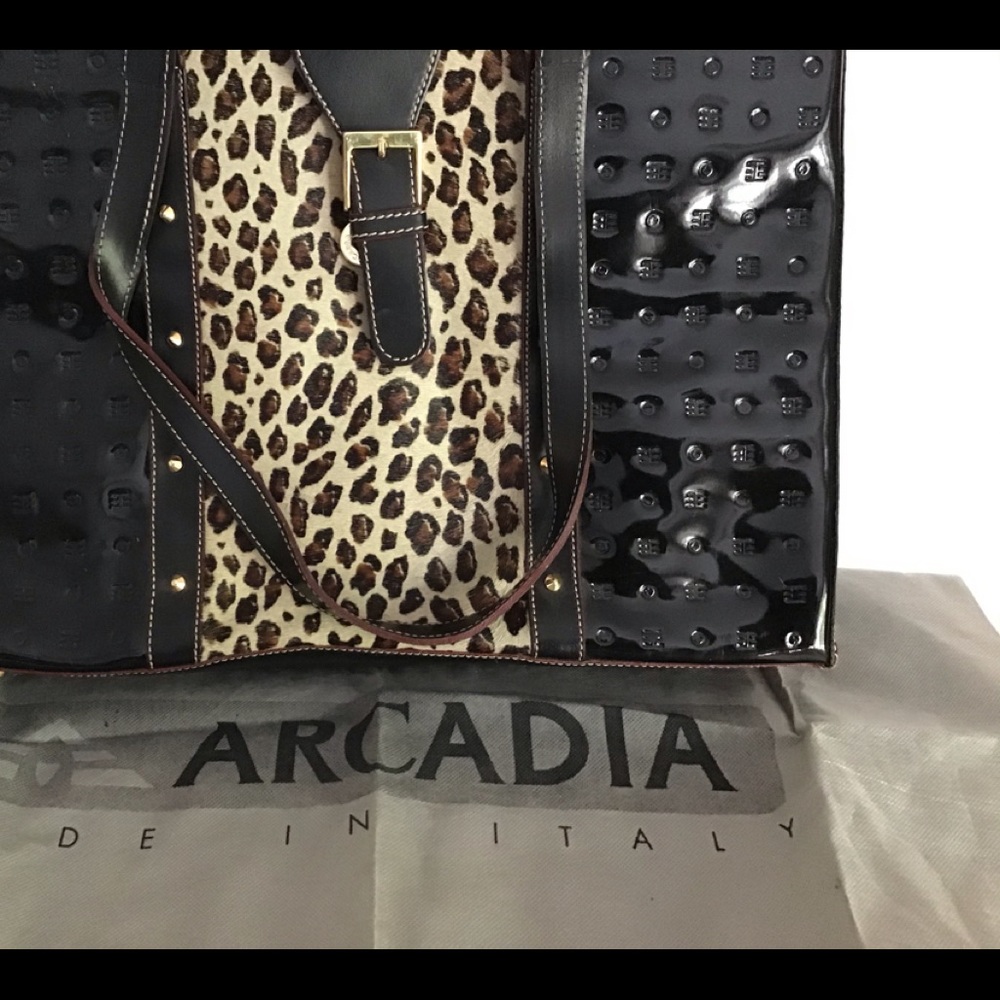 Women’s handbag